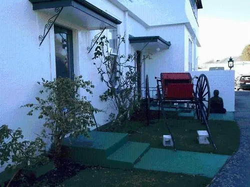 The Pier Lodge Bed And Breakfast Christchurch Bed & Breakfast